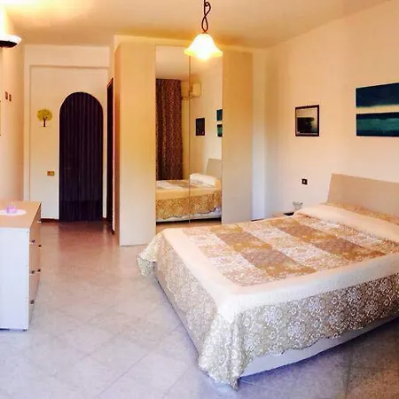 Otel Azzurro Calaghena 3*